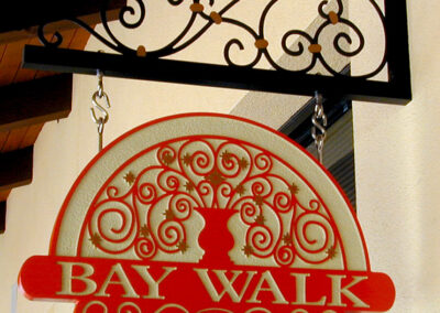 panel "bay walk"